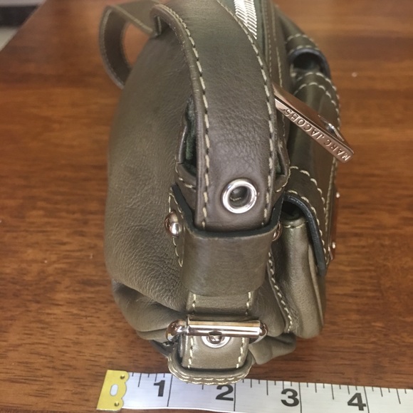 MARC JACOBS leather purse w/dust bag - Picture 5 of 8